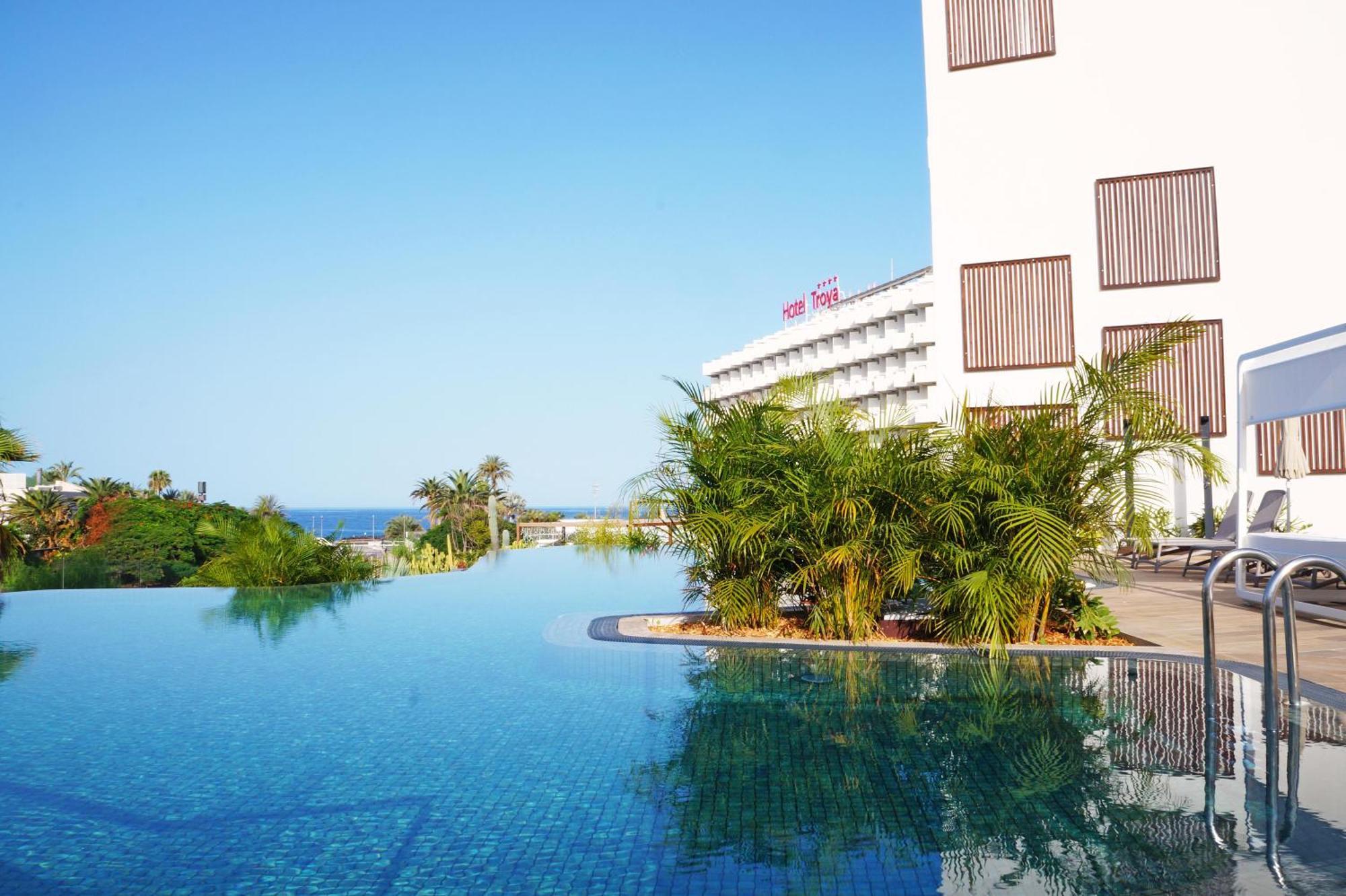 Hotel Alexandre Troya Playa de las Americas  Esterno foto